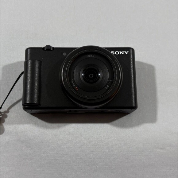 Sony Other - Sony ZV-1F Vlogging Point Shoot 20.1 MP HD 4K Video Digital Camera Only